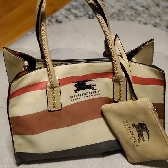 Burberry shoulder bag - Picture 4 of 7